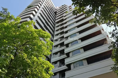 Mayfair Garden Apartment